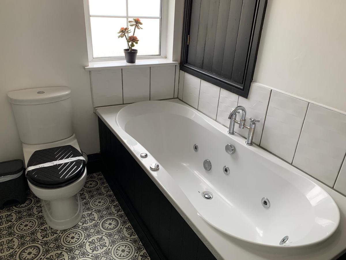 Contemporary & Chic Inner Terrace 5 Mins From Barnsley Town Centre Экстерьер фото