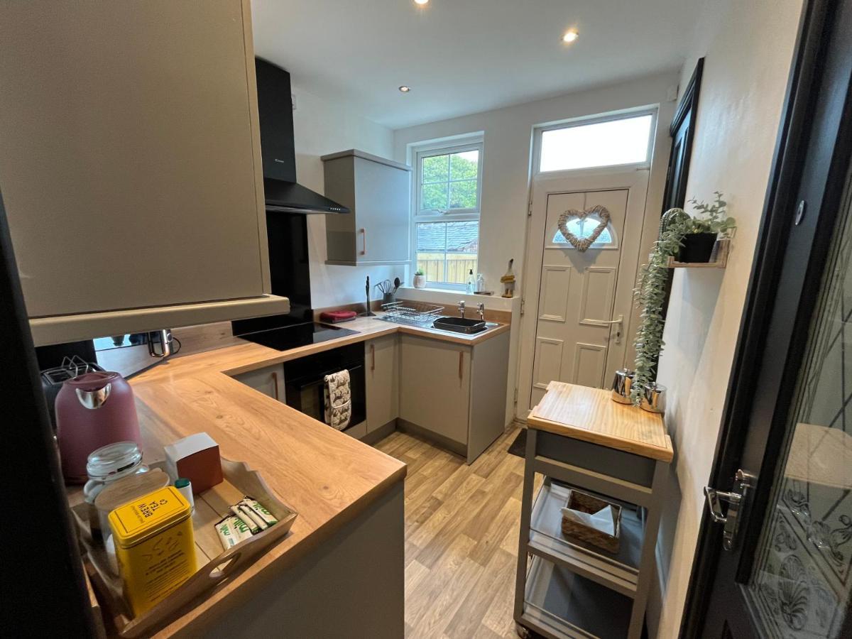 Contemporary & Chic Inner Terrace 5 Mins From Barnsley Town Centre Экстерьер фото